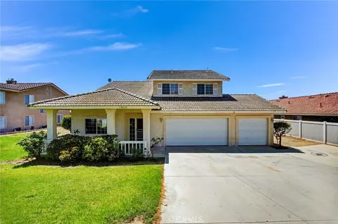Exterior - 14035 Moonridge, Riverside, CA 92503 photo 2 of 8
