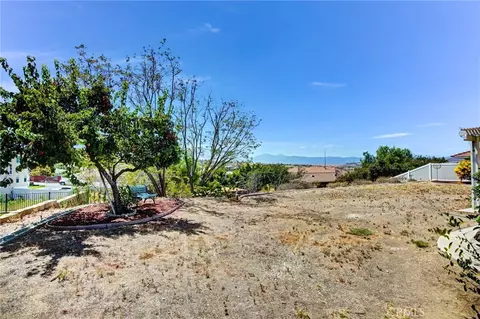 Exterior - 14035 Moonridge, Riverside, CA 92503 photo 5 of 8