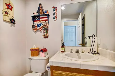 Bath - 14035 Moonridge, Riverside, CA 92503 photo 1 of 5