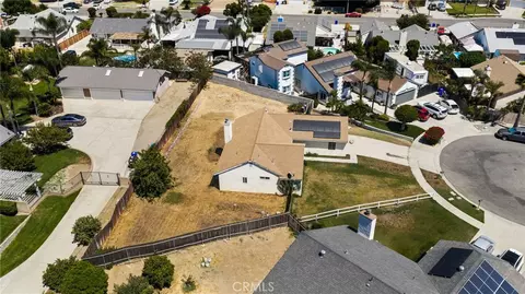 View/Area - 254 Hawthorne St, Rialto, CA 92376 photo 4 of 5