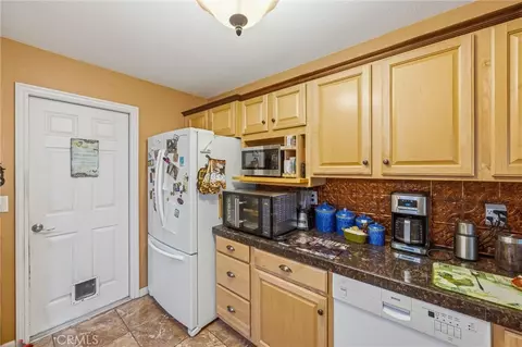 Kitchen - 1539 Robyn, Redlands, CA 92374 photo 5 of 6