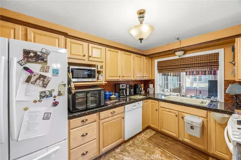 Kitchen - 1539 Robyn, Redlands, CA 92374 photo 2 of 6
