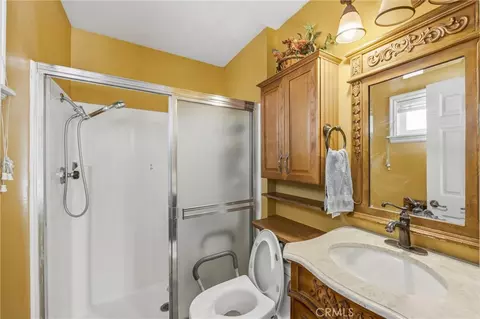 Bath - 1539 Robyn, Redlands, CA 92374 photo 2 of 2