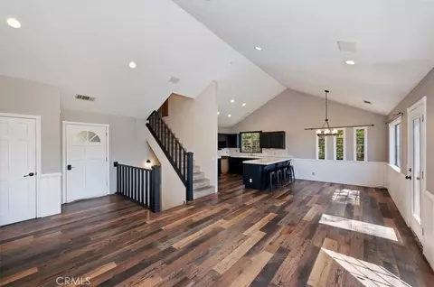 Entry Way - 26620 Modoc, Lake Arrowhead, CA 92352 photo 1 of 2