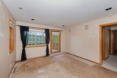 Bedroom - 26620 Modoc, Lake Arrowhead, CA 92352 photo 2 of 7