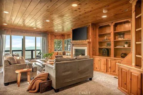 Living - 24251 Great View Dr, Crestline, CA 92325 photo 3 of 4