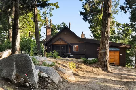 Exterior - 24251 Great View Dr, Crestline, CA 92325 photo 8 of 9