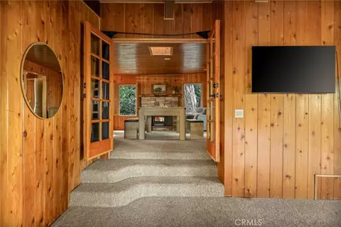 Entry Way - 24251 Great View Dr, Crestline, CA 92325 photo 1 of 2