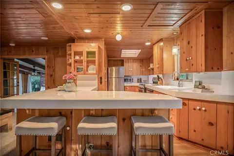 Kitchen - 24251 Great View Dr, Crestline, CA 92325 photo 1 of 3