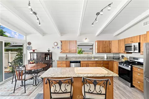 Kitchen - 625 Lancer, Corona, CA 92879 photo 2 of 4