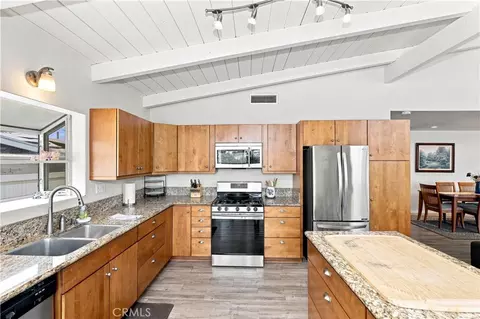 Kitchen - 625 Lancer, Corona, CA 92879 photo 1 of 4