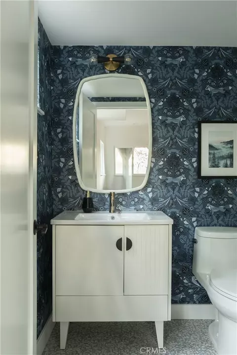 Bath - 1340 Yosemite, Lake Arrowhead, CA 92352 photo 4 of 5