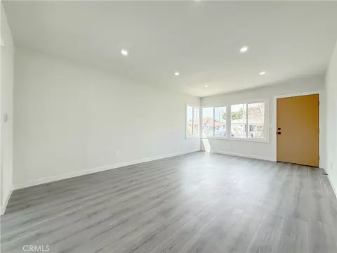 Living - 336 W Caldwell St, Compton, CA 90220 photo 2 of 4