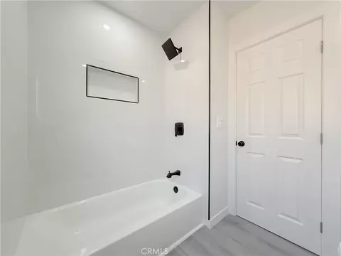Bath - 336 W Caldwell St, Compton, CA 90220 photo 1 of 3