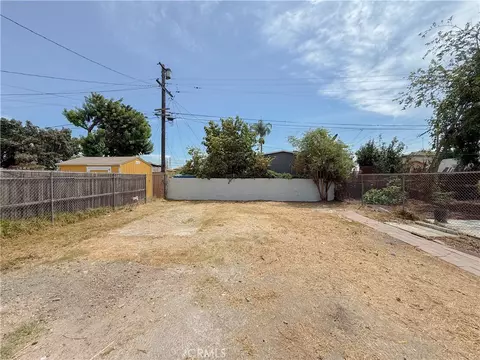 Exterior - 336 W Caldwell St, Compton, CA 90220 photo 3 of 3