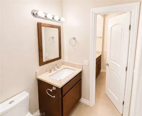 Bath - 1910 Grismer, Burbank, CA 91504 photo 2 of 2