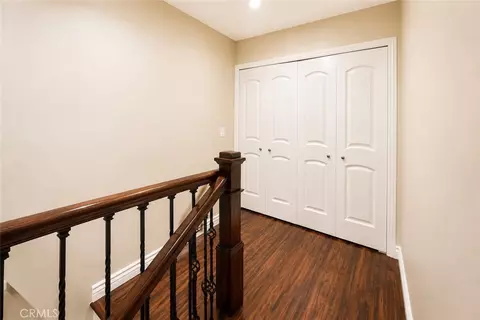 Entry Way - 1910 Grismer, Burbank, CA 91504 photo 3 of 3