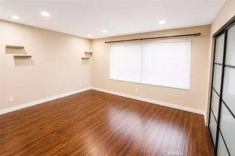 Living - 1910 Grismer, Burbank, CA 91504 photo 4 of 4