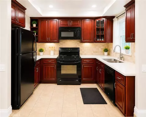 Kitchen - 1910 Grismer, Burbank, CA 91504 photo 1 of 2