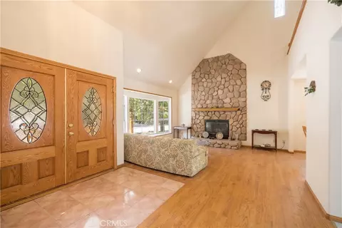 Entry Way - 499 Bel Air Dr, Lake Arrowhead, CA 92352 photo 1 of 5