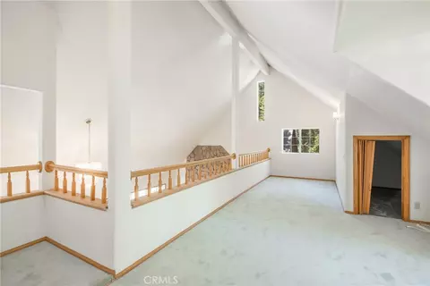 Entry Way - 499 Bel Air Dr, Lake Arrowhead, CA 92352 photo 4 of 5