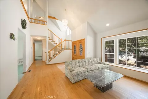Living - 499 Bel Air Dr, Lake Arrowhead, CA 92352 photo 6 of 6