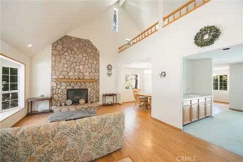 Living - 499 Bel Air Dr, Lake Arrowhead, CA 92352 photo 1 of 6