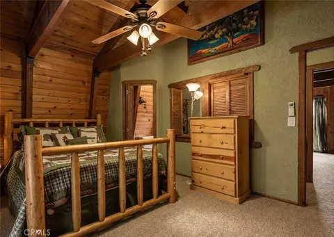 Bedroom - 24244 Altdorf, Crestline, CA 92325 photo 2 of 5