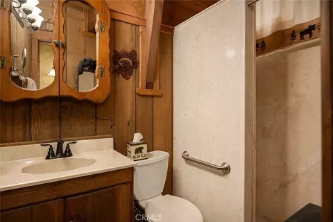 Bath - 24244 Altdorf, Crestline, CA 92325 photo 1 of 4