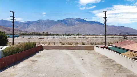 173 Shifting Sands Trl, Cathedral City, CA 92264
