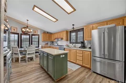 Kitchen - 13220 Jefferson, Yucaipa, CA 92399 photo 1 of 4