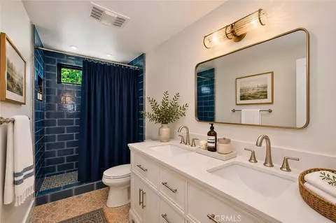 Bath - 359 John Muir Rd, Lake Arrowhead, CA 92352 photo 2 of 3