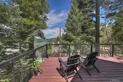Exterior - 359 John Muir Rd, Lake Arrowhead, CA 92352 photo 4 of 8