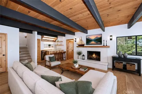 Living - 359 John Muir Rd, Lake Arrowhead, CA 92352 photo 6 of 7