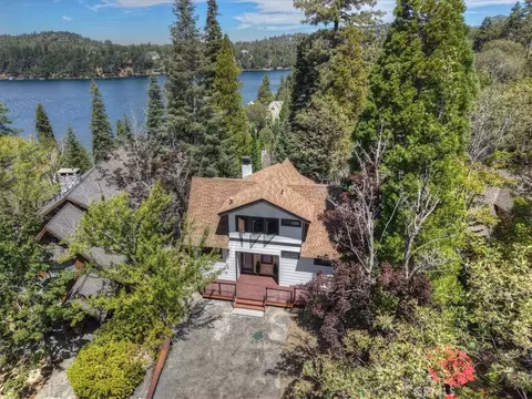 Exterior - 359 John Muir Rd, Lake Arrowhead, CA 92352 photo 7 of 8