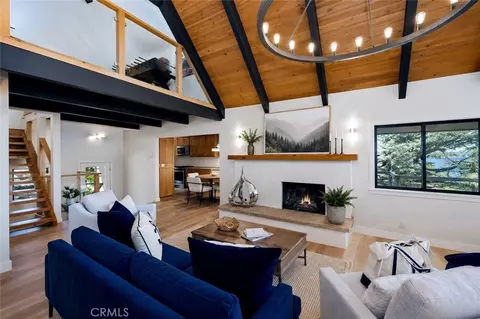 Living - 359 John Muir Rd, Lake Arrowhead, CA 92352 photo 2 of 7