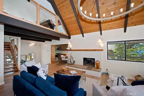 Living - 359 John Muir Rd, Lake Arrowhead, CA 92352 photo 3 of 7