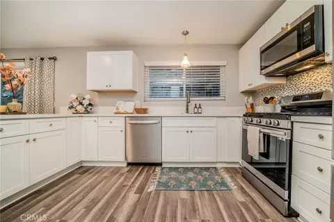 Kitchen - 4659 Crestview, Norco, CA 92860 photo 4 of 6