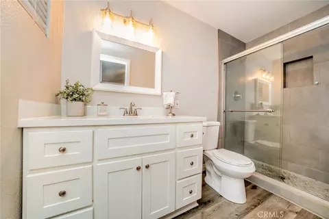 Bath - 4659 Crestview, Norco, CA 92860 photo 3 of 4