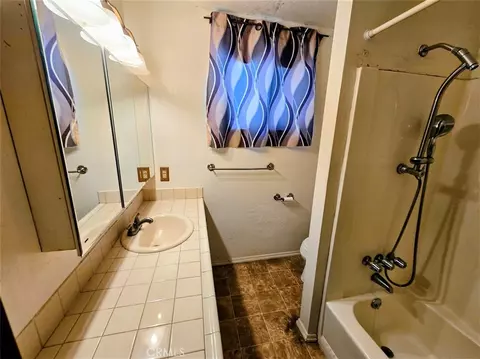 981 Lausanne Dr, Crestline, CA 92325 photo 6