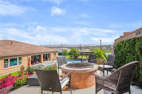 Exterior - 16282 Ginger Crk, Riverside, CA 92504 photo 17 of 17