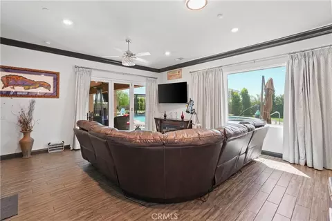 Living - 16282 Ginger Crk, Riverside, CA 92504 photo 2 of 2