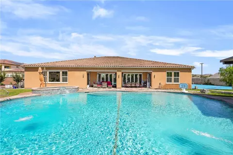 Exterior - 16282 Ginger Crk, Riverside, CA 92504 photo 9 of 17