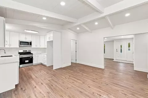 Living - 2160 Mccormack, Placentia, CA 92870 photo 3 of 5