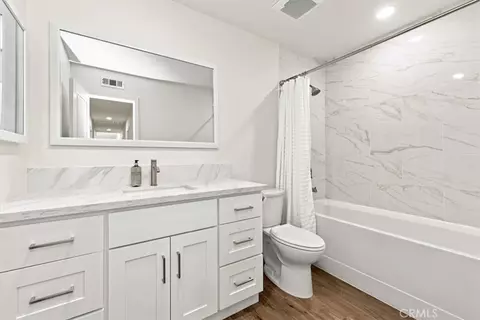 Bath - 2160 Mccormack, Placentia, CA 92870 photo 1 of 1