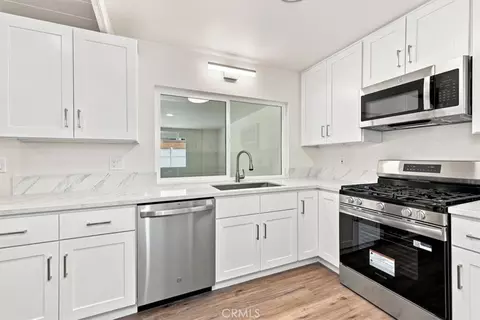 Kitchen - 2160 Mccormack, Placentia, CA 92870 photo 2 of 3