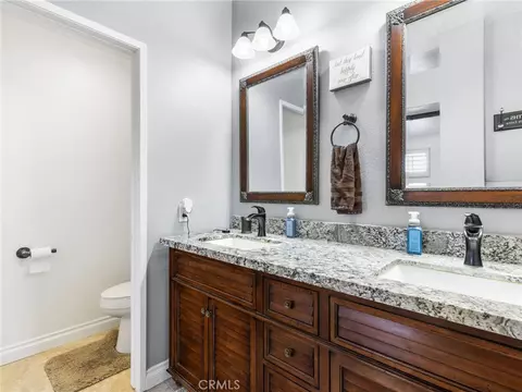 Bath - 10285 Agate Ave, Mentone, CA 92359 photo 3 of 5