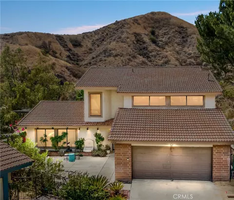 3094 Small Cyn, Highland, CA 92346