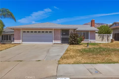 Exterior - 3148 Atlantic Ave, Highland, CA 92346 photo 2 of 7