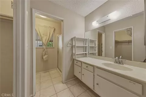 Bath - 3148 Atlantic Ave, Highland, CA 92346 photo 3 of 3